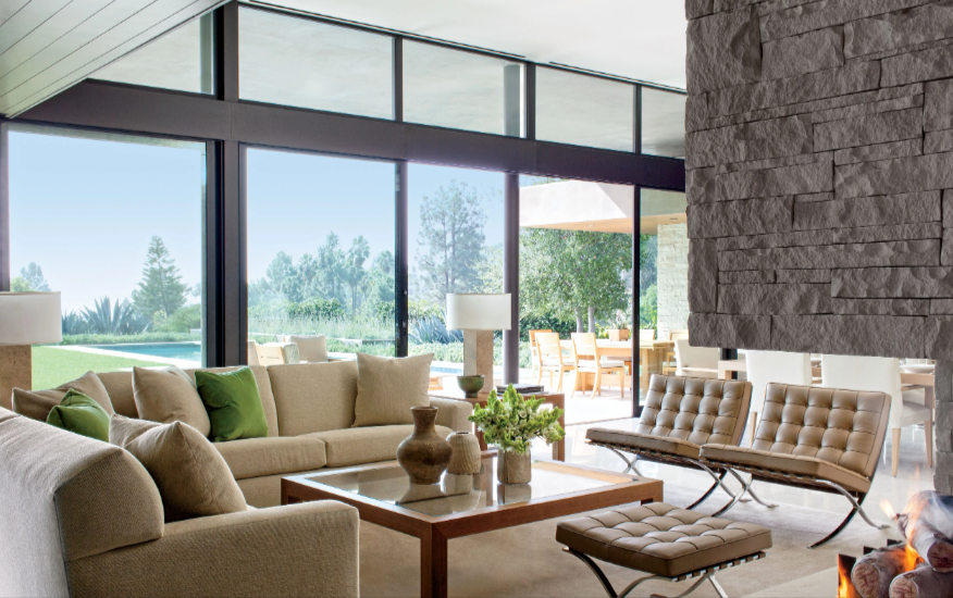Light Up Your Holidays With Bellows Window Cleaning