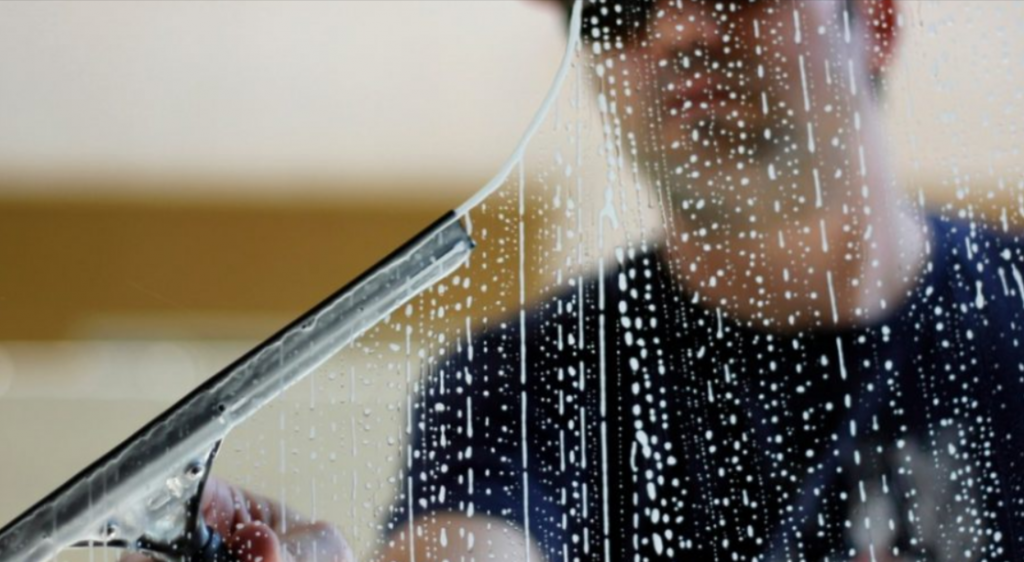 5 Best Commercial Window Cleaning: Let Your Business Windows Shine